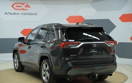 Toyota RAV4, 2020 год, 2 990 000 рублей, 7 фотография