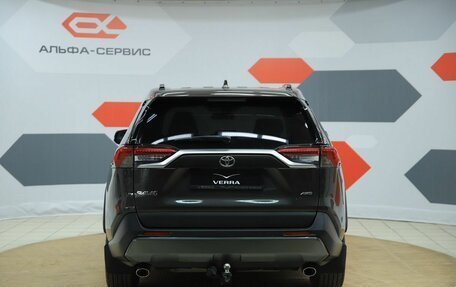 Toyota RAV4, 2020 год, 2 990 000 рублей, 6 фотография