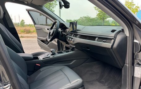 Audi A4, 2021 год, 2 298 000 рублей, 14 фотография