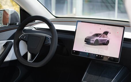 Tesla Model Y I, 2025 год, 9 500 000 рублей, 19 фотография
