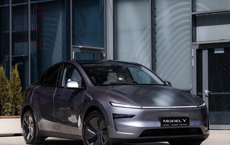 Tesla Model Y I, 2025 год, 9 500 000 рублей, 12 фотография