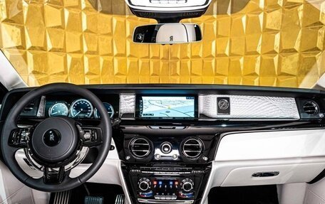 Rolls-Royce Phantom VIII, 2025 год, 100 000 000 рублей, 10 фотография