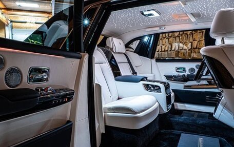 Rolls-Royce Phantom VIII, 2025 год, 100 000 000 рублей, 14 фотография