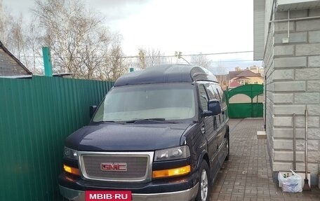 GMC Savana I, 2010 год, 2 800 000 рублей, 3 фотография