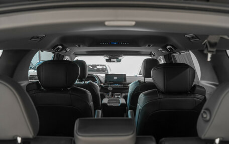 Toyota Sienna, 2024 год, 9 590 000 рублей, 6 фотография