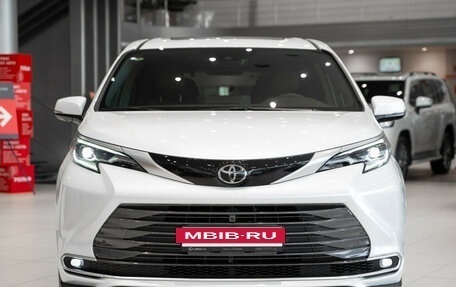 Toyota Sienna, 2024 год, 9 590 000 рублей, 2 фотография