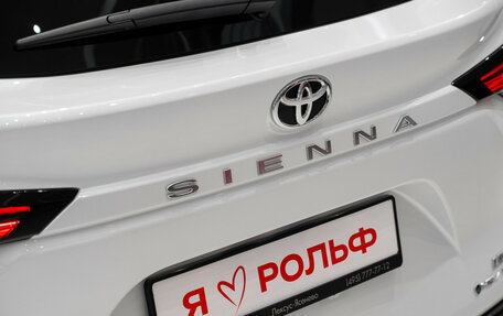 Toyota Sienna, 2024 год, 9 590 000 рублей, 31 фотография