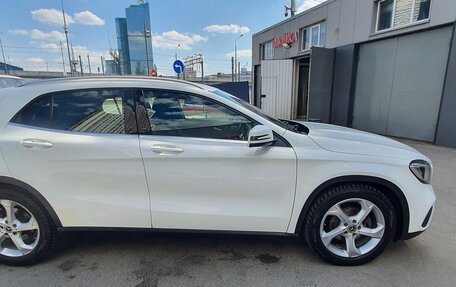 Mercedes-Benz GLA, 2019 год, 2 400 000 рублей, 6 фотография