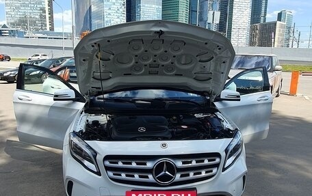 Mercedes-Benz GLA, 2019 год, 2 400 000 рублей, 3 фотография