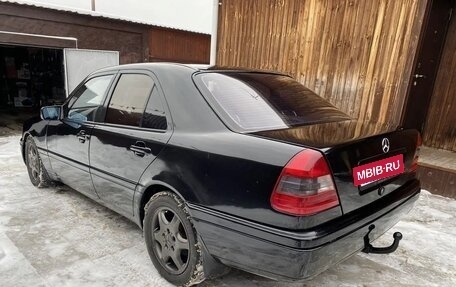 Mercedes-Benz C-Класс, 1994 год, 500 000 рублей, 3 фотография