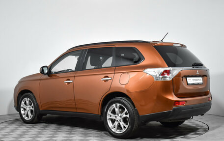 Mitsubishi Outlander III рестайлинг 3, 2012 год, 1 200 000 рублей, 6 фотография