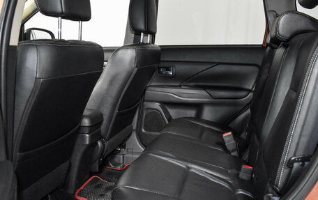 Mitsubishi Outlander III рестайлинг 3, 2012 год, 1 200 000 рублей, 13 фотография