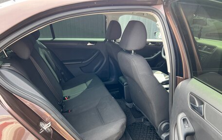 Volkswagen Jetta VI, 2015 год, 1 349 000 рублей, 10 фотография