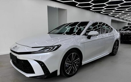 Toyota Camry, 2024 год, 4 650 000 рублей, 2 фотография