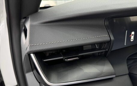 Toyota Camry, 2024 год, 4 650 000 рублей, 28 фотография