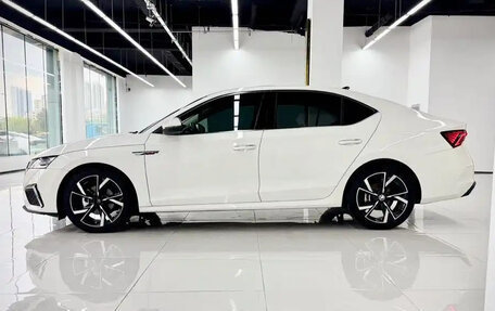 Skoda Octavia IV, 2022 год, 1 620 000 рублей, 3 фотография