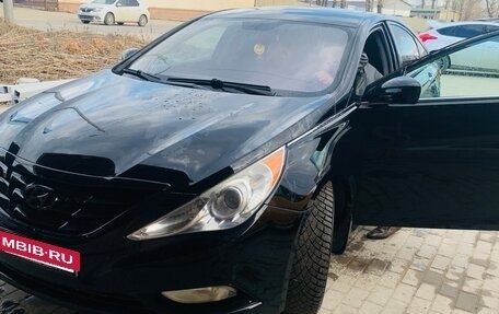 Hyundai Sonata VI, 2010 год, 870 000 рублей, 9 фотография