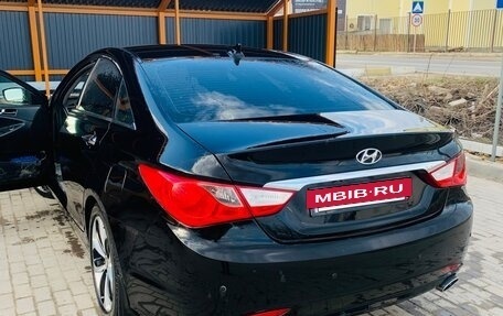 Hyundai Sonata VI, 2010 год, 870 000 рублей, 14 фотография