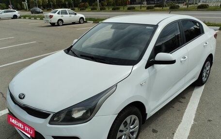 KIA Rio IV, 2018 год, 1 090 000 рублей, 2 фотография