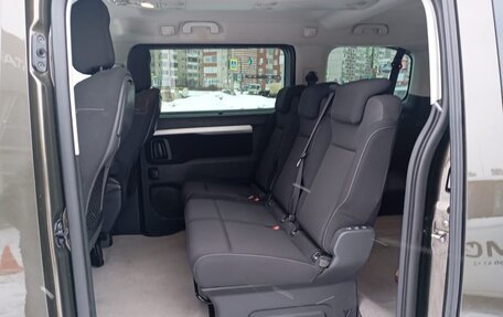 Peugeot Traveller I, 2018 год, 2 800 000 рублей, 12 фотография