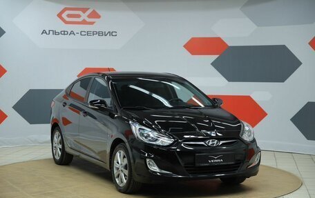 Hyundai Solaris II рестайлинг, 2011 год, 850 000 рублей, 3 фотография
