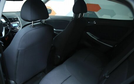 Hyundai Solaris II рестайлинг, 2011 год, 850 000 рублей, 11 фотография