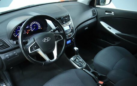 Hyundai Solaris II рестайлинг, 2011 год, 850 000 рублей, 10 фотография
