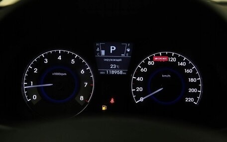 Hyundai Solaris II рестайлинг, 2011 год, 850 000 рублей, 16 фотография