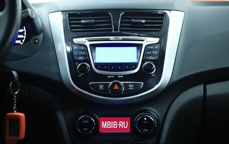 Hyundai Solaris II рестайлинг, 2011 год, 850 000 рублей, 14 фотография
