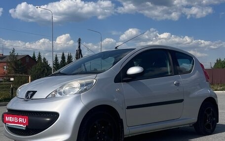 Peugeot 107 I рестайлинг, 2007 год, 450 000 рублей, 3 фотография