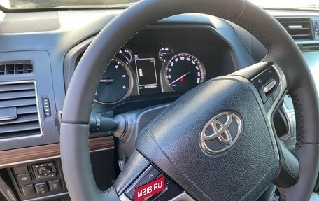 Toyota Land Cruiser Prado 150 рестайлинг 2, 2019 год, 4 620 000 рублей, 7 фотография