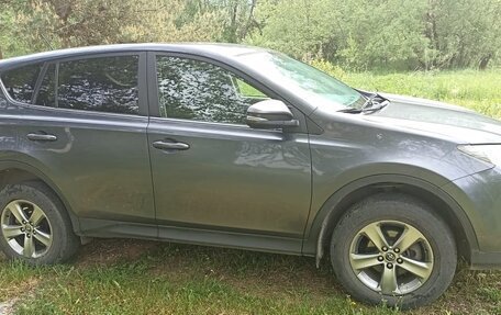 Toyota RAV4, 2015 год, 1 695 000 рублей, 10 фотография