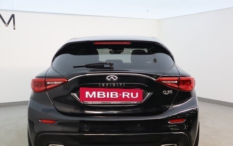 Infiniti Q30, 2017 год, 2 050 000 рублей, 4 фотография