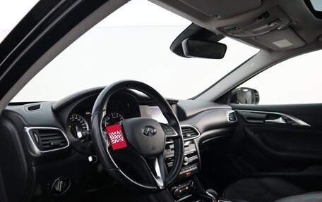 Infiniti Q30, 2017 год, 2 050 000 рублей, 10 фотография