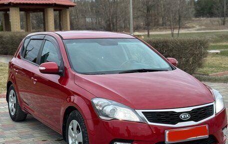 KIA cee'd I рестайлинг, 2011 год, 710 000 рублей, 2 фотография