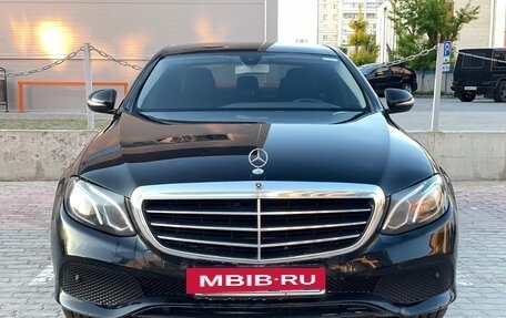 Mercedes-Benz E-Класс, 2018 год, 1 750 000 рублей, 2 фотография