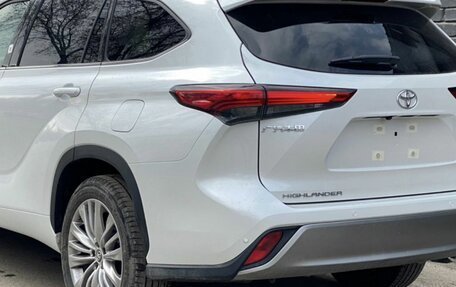Toyota Highlander, 2025 год, 6 390 000 рублей, 5 фотография