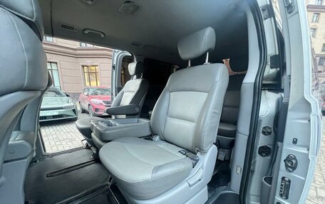 Hyundai Grand Starex Grand Starex I рестайлинг 2, 2008 год, 1 195 000 рублей, 19 фотография