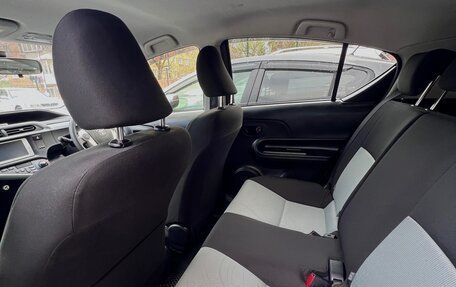 Toyota Aqua I, 2014 год, 850 000 рублей, 11 фотография
