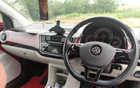 Volkswagen up! I рестайлинг, 2018 год, 1 150 000 рублей, 9 фотография