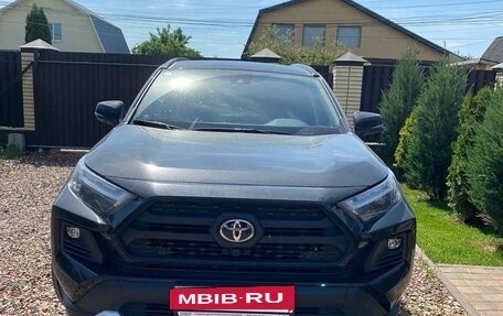 Toyota RAV4, 2024 год, 4 150 000 рублей, 2 фотография