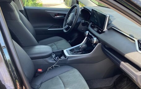Toyota RAV4, 2024 год, 4 150 000 рублей, 7 фотография