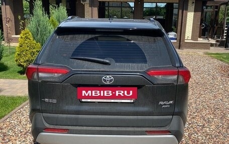 Toyota RAV4, 2024 год, 4 150 000 рублей, 12 фотография