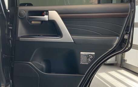 Toyota Land Cruiser 200, 2019 год, 8 200 000 рублей, 20 фотография
