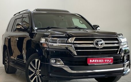 Toyota Land Cruiser 200, 2019 год, 8 200 000 рублей, 3 фотография