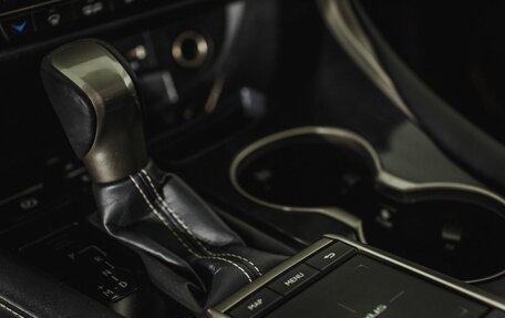 Lexus RX IV рестайлинг, 2021 год, 5 350 000 рублей, 24 фотография