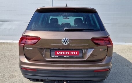 Volkswagen Tiguan II, 2018 год, 2 497 000 рублей, 7 фотография