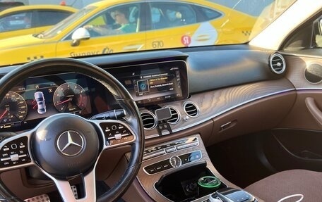 Mercedes-Benz E-Класс, 2018 год, 3 580 000 рублей, 2 фотография