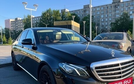 Mercedes-Benz E-Класс, 2018 год, 3 580 000 рублей, 7 фотография