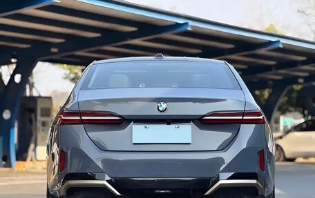 BMW 5 серия, 2025 год, 7 920 000 рублей, 27 фотография